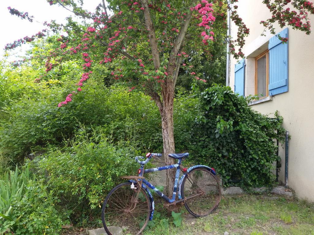 Le Vieux Velo Bed & Breakfast Chaptuzat Ngoại thất bức ảnh